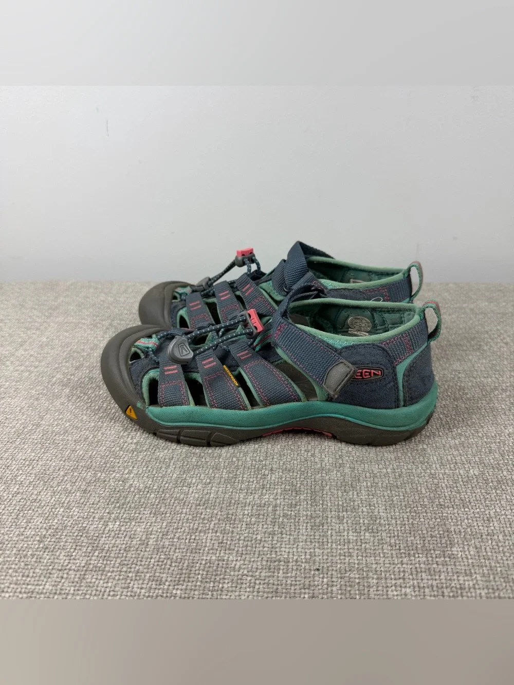 KEEN Girl's Newport H2 Hydro Sandals 1012316 Midnight Navy Baltic Size 3 Hiking